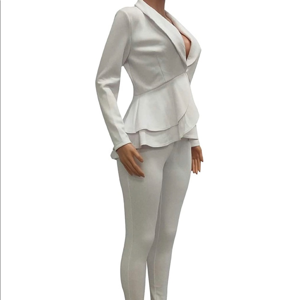 Plus size white pants suit